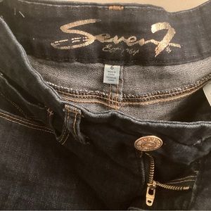 BlueJeans by Seven7. Size 6.5 tummyless skinny jeans